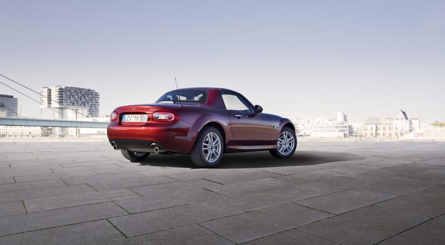  Mazda MX-5 2012 года  (фото 40 из 60)